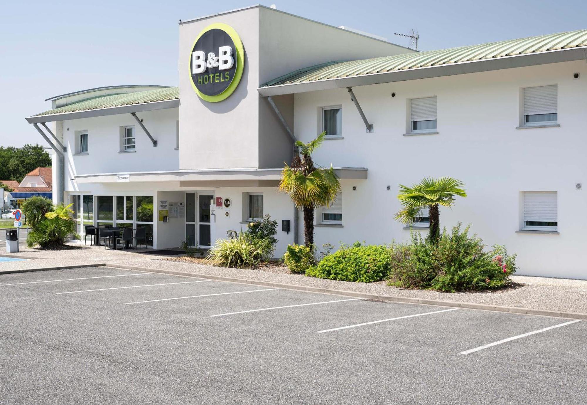B&B Hotel Pau Lescar Exterior photo